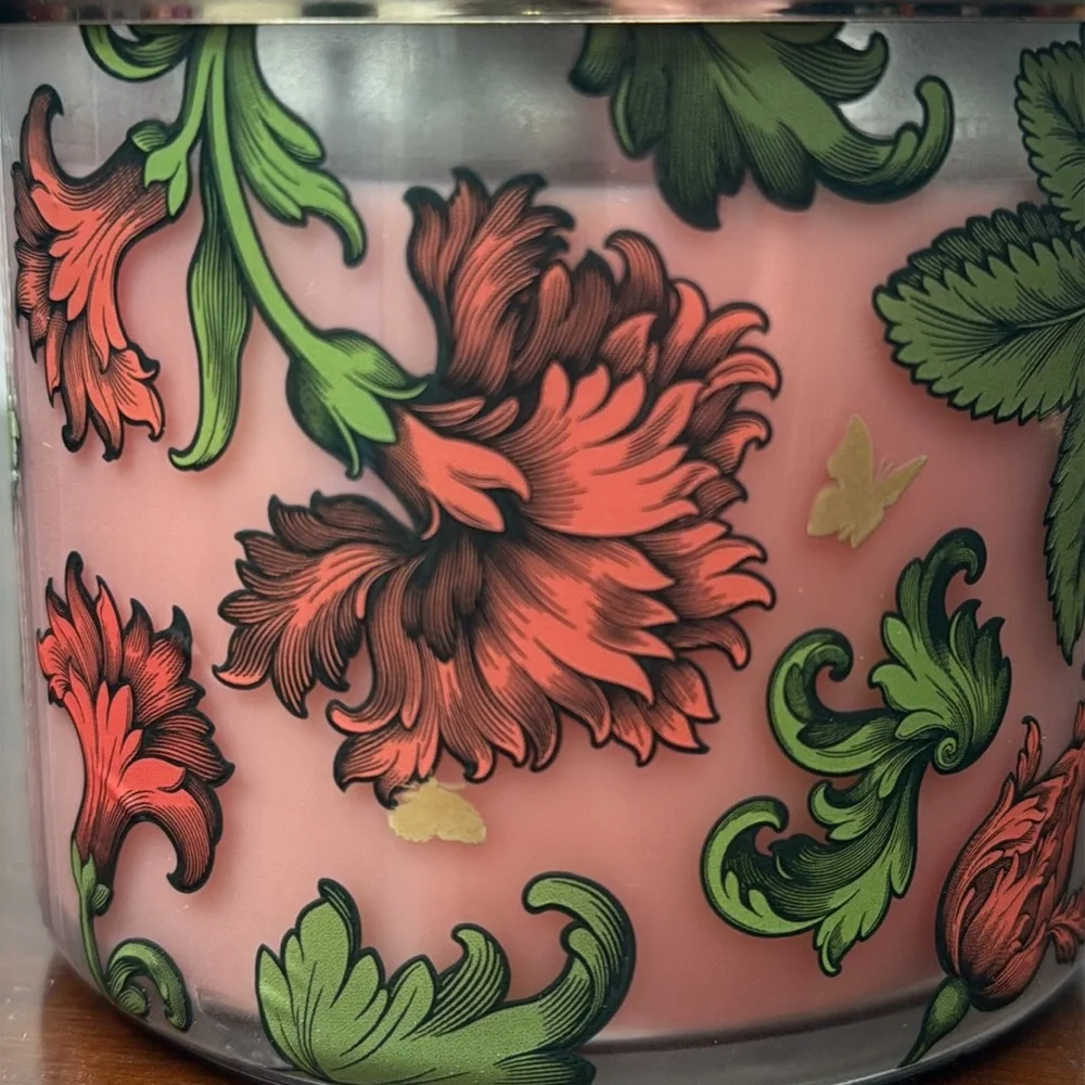 Bath & Body Works Flowerchild 3 Wick Candle With Decorative Sunburst Lid